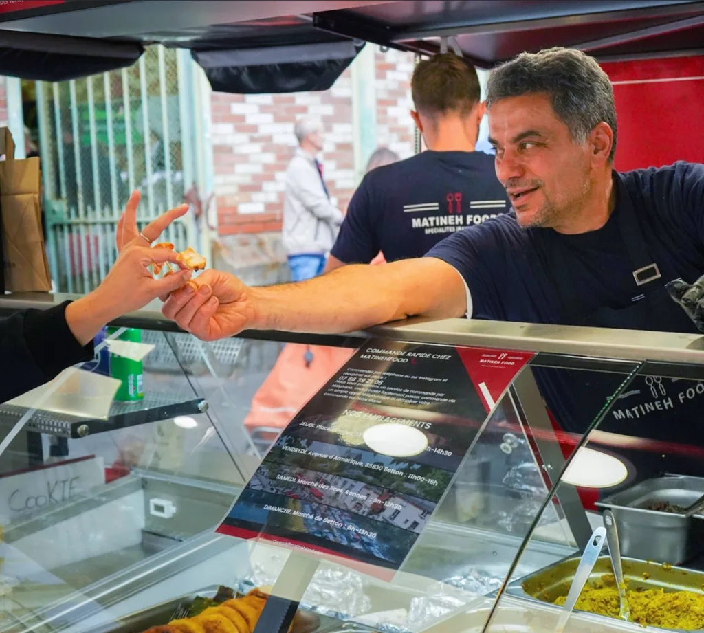 Stand cuisine perse